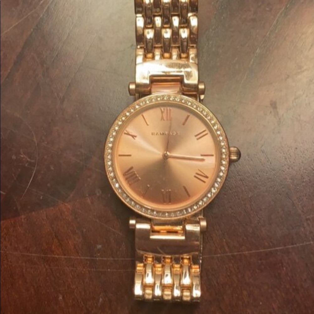 Watch - Picture 2 of 3